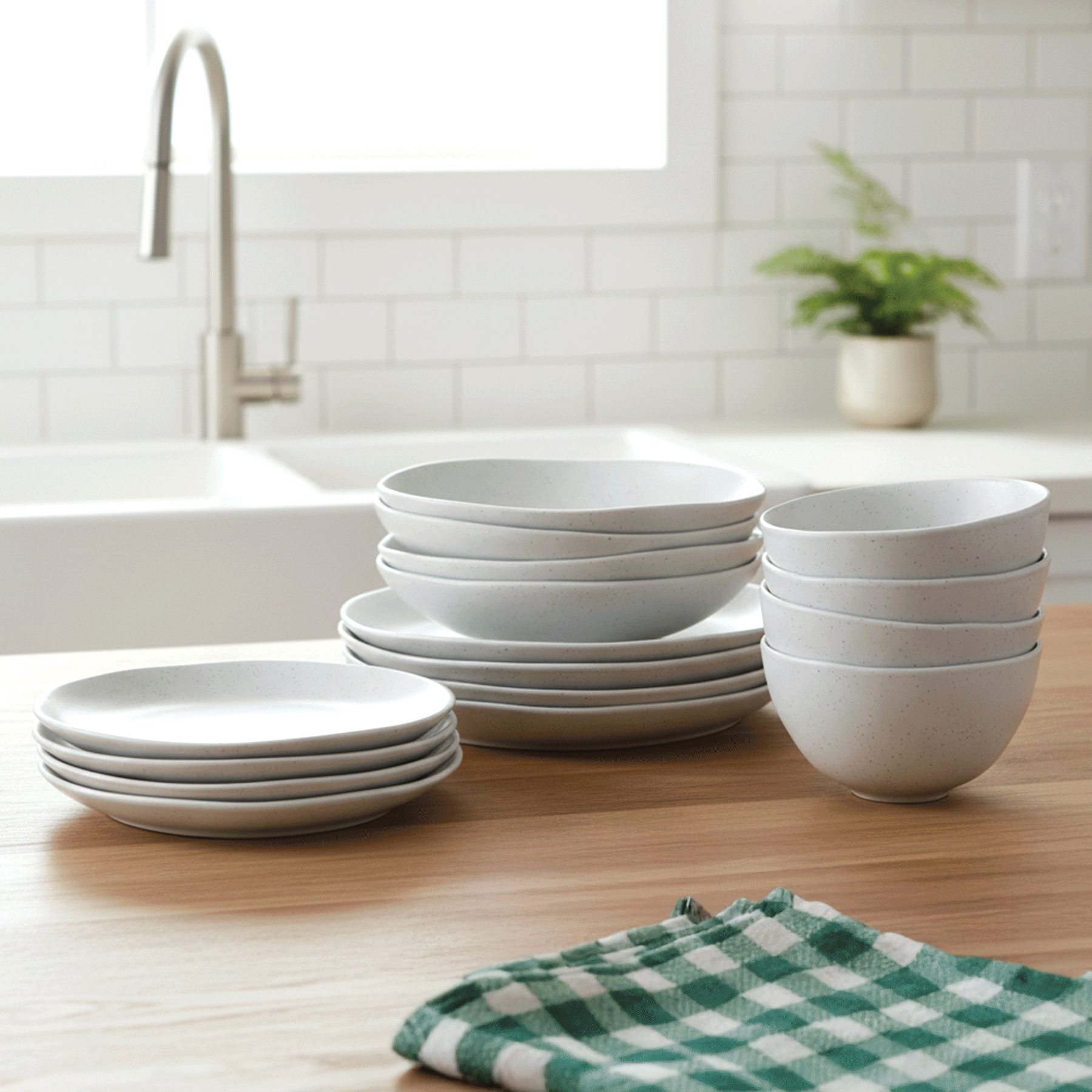 Tableware_Sets_LIfestyle